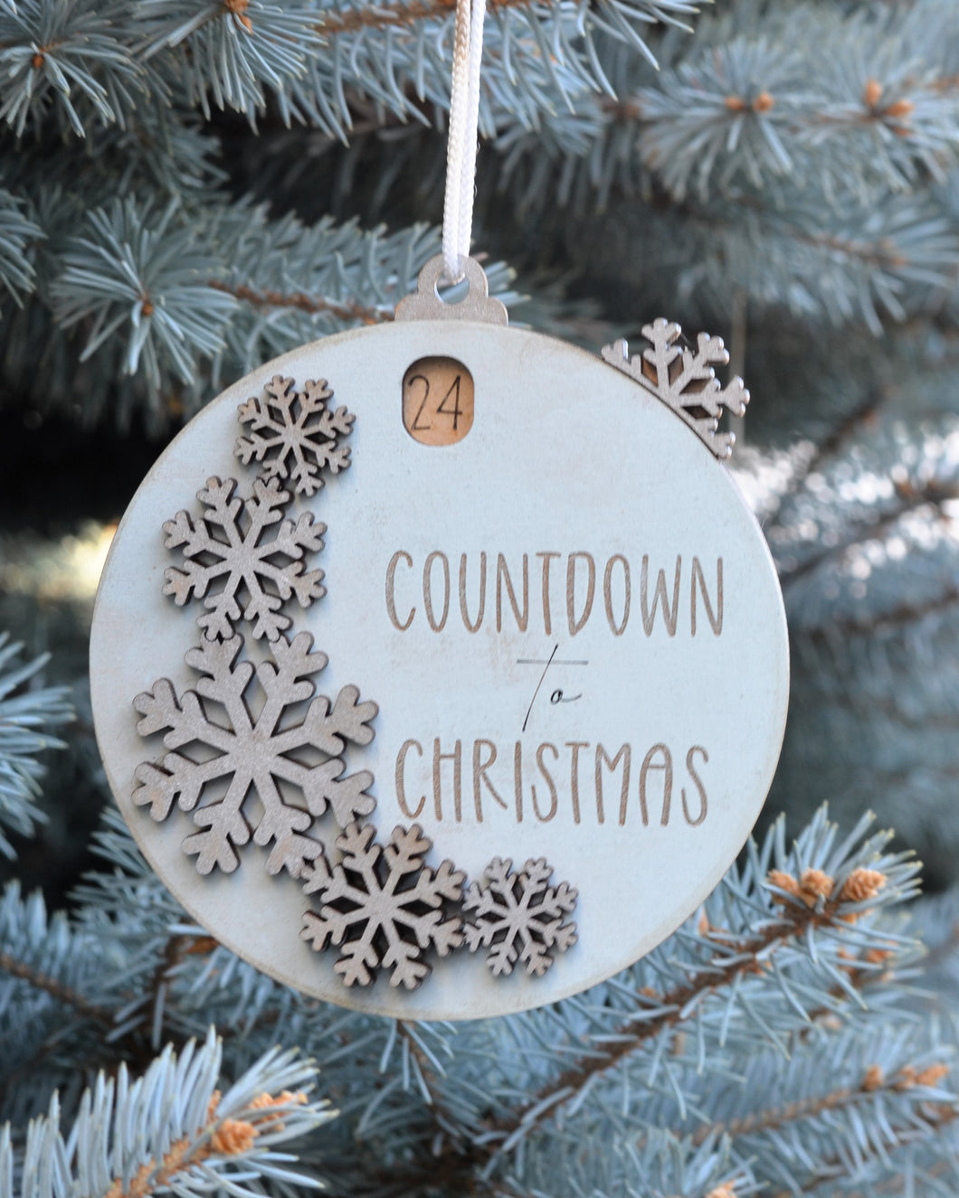 Countdown to Christmas Ornament